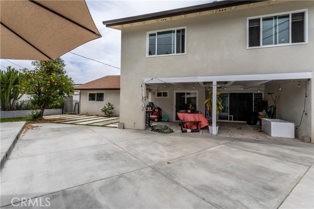 2750 San Carlos Lane, Costa Mesa CA: https://media.crmls.org/medias/dd0edf96-9d4f-4d6e-b1f0-840eb431e586.jpg