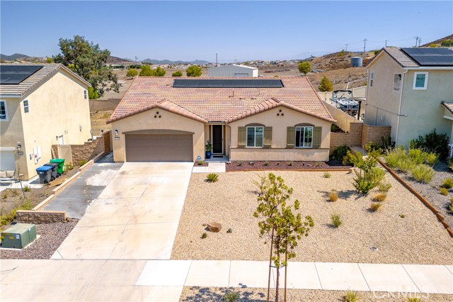 33084 Toledo Bend Court, Winchester CA: https://media.crmls.org/medias/dd0eff31-f31e-483a-9696-e4bfd8a0475e.jpg