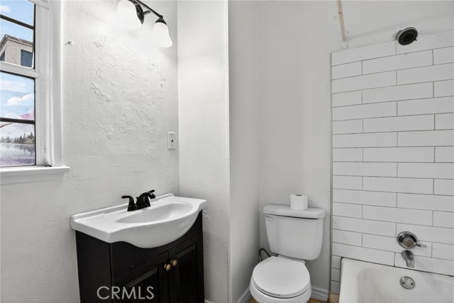 Detail Gallery Image 11 of 16 For 253 E Louise, Long Beach,  CA 90805 - 2 Beds | 2 Baths