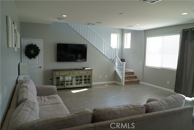 Detail Gallery Image 10 of 21 For 1715 Boysen Way, Beaumont,  CA 92223 - 4 Beds | 3 Baths
