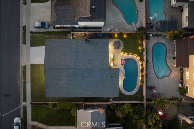 Image 32 of 33 For 10592 Pamela