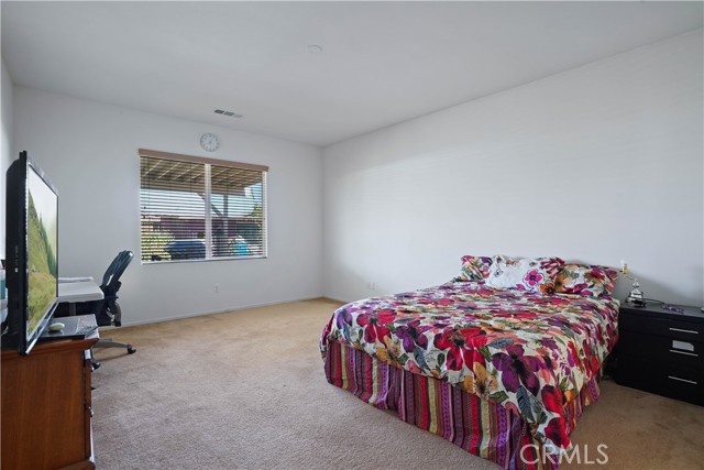 Detail Gallery Image 11 of 22 For 11932 Bluff Ct, Adelanto,  CA 92301 - 3 Beds | 2 Baths