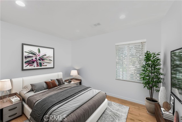 Detail Gallery Image 3 of 39 For 18016 Collins St, Encino,  CA 91316 - 4 Beds | 3/1 Baths