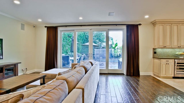 Detail Gallery Image 20 of 61 For 4461 Stern Ave, Sherman Oaks,  CA 91423 - 5 Beds | 4/1 Baths
