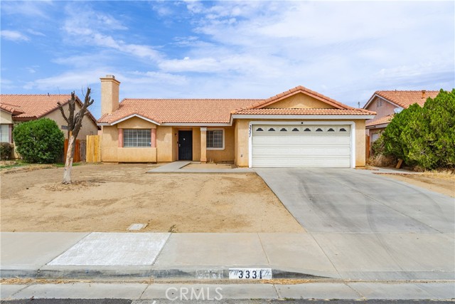 3331 Jahon Court, Rosamond CA: https://media.crmls.org/medias/dd105e80-b357-4dcb-8fec-15e625d9ecd5.jpg