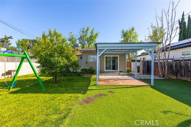 Detail Gallery Image 27 of 29 For 17425 Emelita, Encino,  CA 91316 - 2 Beds | 1 Baths