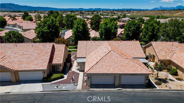 Detail Gallery Image 4 of 9 For 19011 Primrose Ln, Apple Valley,  CA 92308 - 2 Beds | 2 Baths