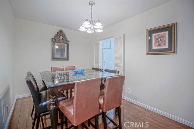 Detail Gallery Image 22 of 59 For 4950 Louise Ave #105,  Encino,  CA 91316 - 2 Beds | 2 Baths