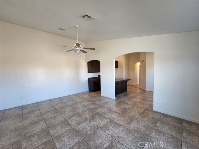Detail Gallery Image 7 of 21 For 7641 Walpole Ave, California City,  CA 93505 - 3 Beds | 2 Baths