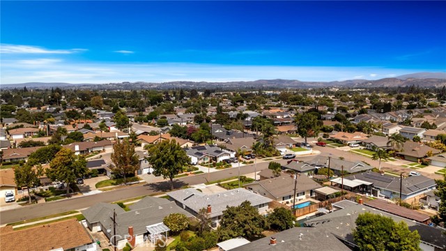 Detail Gallery Image 6 of 41 For 1024 E Tularosa, Orange,  CA 92866 - 4 Beds | 2 Baths