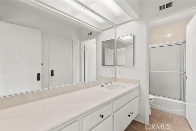 19613 Hiawatha Street, Chatsworth CA: https://media.crmls.org/medias/dd14311c-2c64-4141-924a-3a9950aae536.jpg