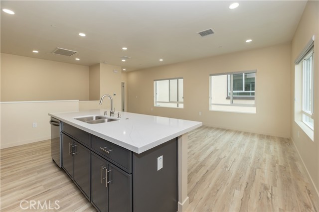 Detail Gallery Image 25 of 63 For 14410 Bing Ave, Fontana,  CA 92335 - 2 Beds | 2 Baths
