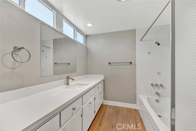 Detail Gallery Image 25 of 47 For 4338 Fairway Dr, Lakewood,  CA 90712 - 4 Beds | 3/1 Baths