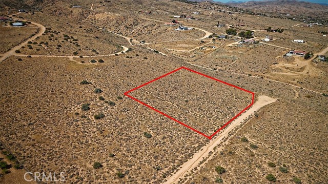 23 Outpost Road, Apple Valley CA: https://media.crmls.org/medias/dd16193b-a229-4dc1-93de-e34a2d59579c.jpg