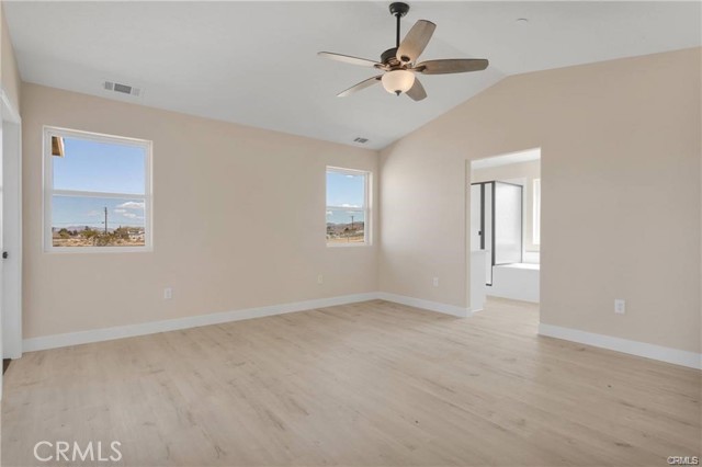 10647 Central Road, Apple Valley CA: https://media.crmls.org/medias/dd18fb40-26c9-4e55-8d40-599f21d5799b.jpg