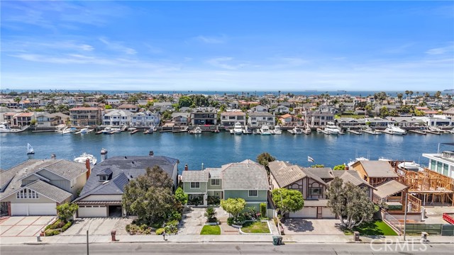 3562 Venture Drive, Huntington Beach CA: https://media.crmls.org/medias/dd195c66-9416-4236-8823-f4764a6ddc60.jpg