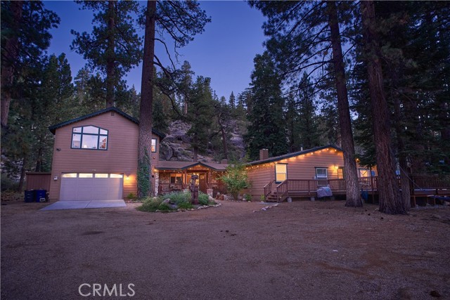 39519 Lakeview Pines Road, Big Bear Lake CA: https://media.crmls.org/medias/dd196e2f-7fb0-4e90-ad24-a24a46b09d86.jpg