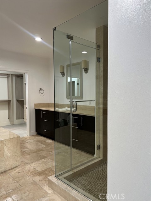 402 Rockefeller, Irvine CA: https://media.crmls.org/medias/dd1a1598-3771-4e13-8d62-df030aa25b59.jpg