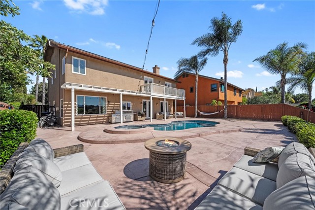 40493 Calle Katerine, Temecula CA: https://media.crmls.org/medias/dd1a2666-a2fe-4c11-82c8-fadc59cb90ad.jpg