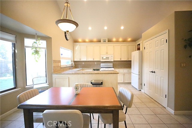 Detail Gallery Image 16 of 68 For 999 River Ave, Oakdale,  CA 95361 - 5 Beds | 4 Baths