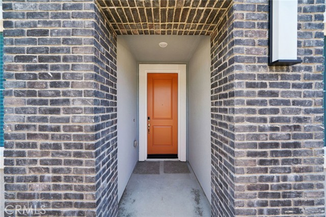 221 Aurora Lane, Pomona CA: https://media.crmls.org/medias/dd1b3ed1-d0eb-4489-a298-b5e1a362de67.jpg