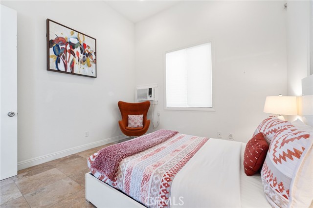 2600 E Vincentia, Palm Springs, CA 92262