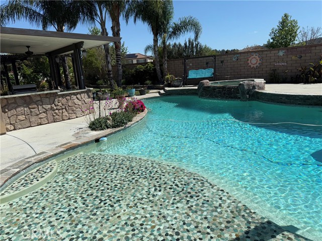 25279 Spur Branch Place, Menifee CA: https://media.crmls.org/medias/dd1bdffa-e5bb-4c36-be41-834f512bd597.jpg