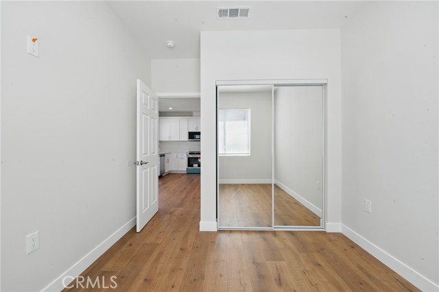 Detail Gallery Image 10 of 14 For 8144 Vantage Ave, North Hollywood,  CA 91605 - 2 Beds | 2 Baths