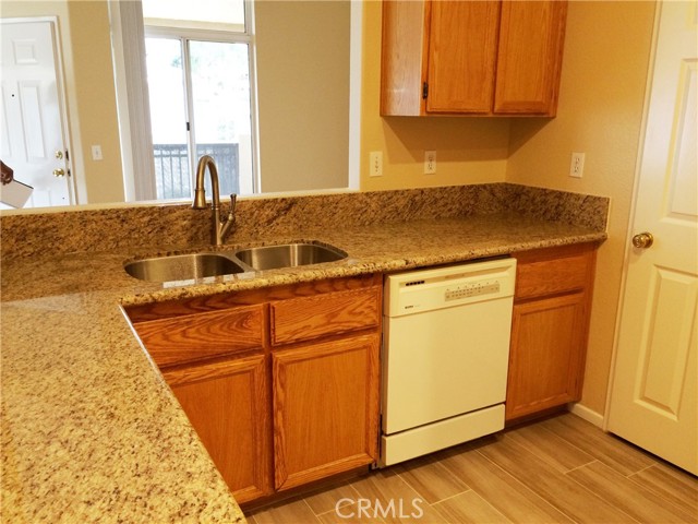 Detail Gallery Image 4 of 9 For 58 Waxwing Ln, Aliso Viejo,  CA 92656 - 2 Beds | 2 Baths