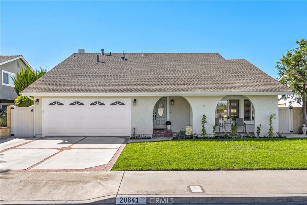 20841 Hunter Lane, Huntington Beach, CA 92646