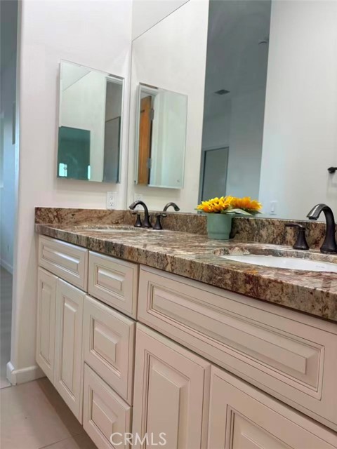 Detail Gallery Image 18 of 36 For 564 via Pueblo, Riverside,  CA 92507 - 3 Beds | 3/1 Baths