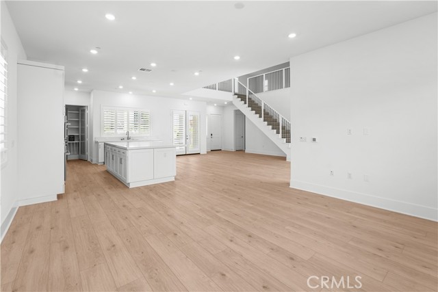 Detail Gallery Image 10 of 22 For 240 Sora, Irvine,  CA 92618 - 4 Beds | 5 Baths