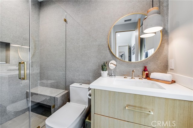 Detail Gallery Image 43 of 48 For 5517 Allott Ave, Sherman Oaks,  CA 91401 - 5 Beds | 6 Baths