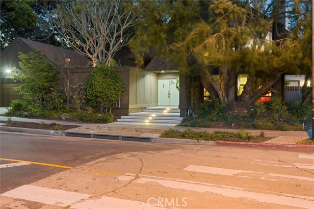 Detail Gallery Image 5 of 59 For 3740 Barbara, San Pedro,  CA 90731 - 2 Beds | 2/1 Baths