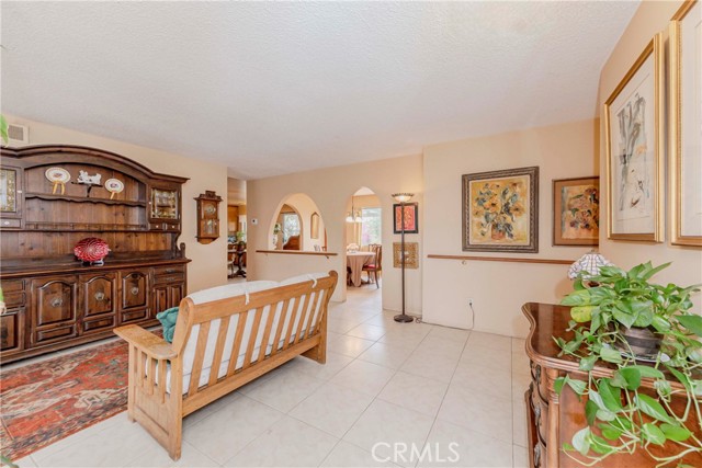 Detail Gallery Image 6 of 54 For 1511 W Hill Ave, Fullerton,  CA 92833 - 3 Beds | 3 Baths