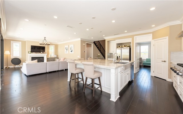 Detail Gallery Image 9 of 47 For 102 Diamondback, Irvine,  CA 92618 - 4 Beds | 4 Baths
