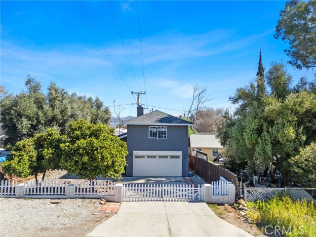 Detail Gallery Image 31 of 33 For 17640 Bobrick Ave, Lake Elsinore,  CA 92530 - 4 Beds | 3 Baths