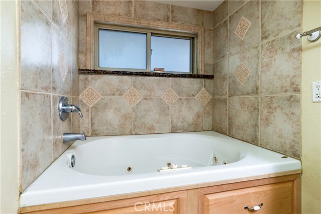 Detail Gallery Image 28 of 30 For 39500 Canyon Dr, Forest Falls,  CA 92339 - 4 Beds | 2/1 Baths