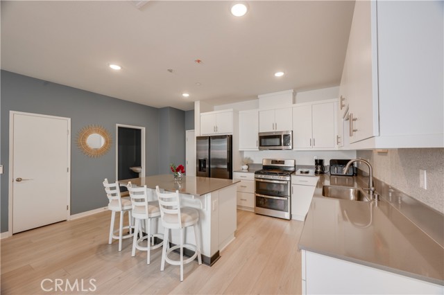 Detail Gallery Image 9 of 37 For 35165 Grove Trail, Fallbrook,  CA 92028 - 2 Beds | 2/1 Baths