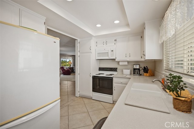 Detail Gallery Image 19 of 52 For 2388 via Mariposa West 3h,  Laguna Woods,  CA 92637 - 3 Beds | 2 Baths