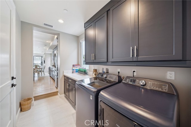 Detail Gallery Image 22 of 30 For 506 Clubhouse Ave #B,  Newport Beach,  CA 92663 - 5 Beds | 6 Baths