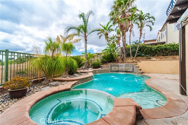 5185 Highview St, Chino Hills CA: https://media.crmls.org/medias/dd218427-a422-4af2-9daa-08286d9f0246.jpg
