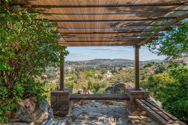 21100 Paseo Montana, Murrieta CA: https://media.crmls.org/medias/dd2263ef-a08d-42c0-af67-aa735432aece.jpg