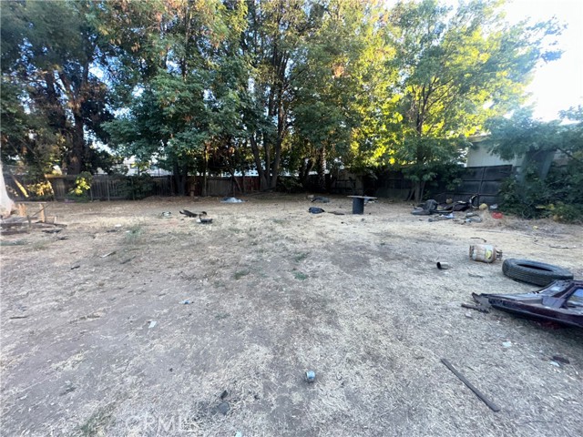 10810 Woodley Avenue, Granada Hills CA: https://media.crmls.org/medias/dd228d8a-21d0-4486-bd03-9d9932eb4025.jpg
