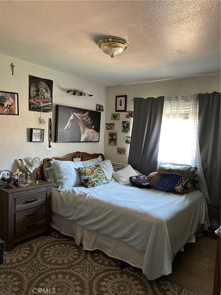 https://media.crmls.org/medias/dd22d0bc-47a8-4891-a908-36437cd3127e.jpg?preset=X-Large