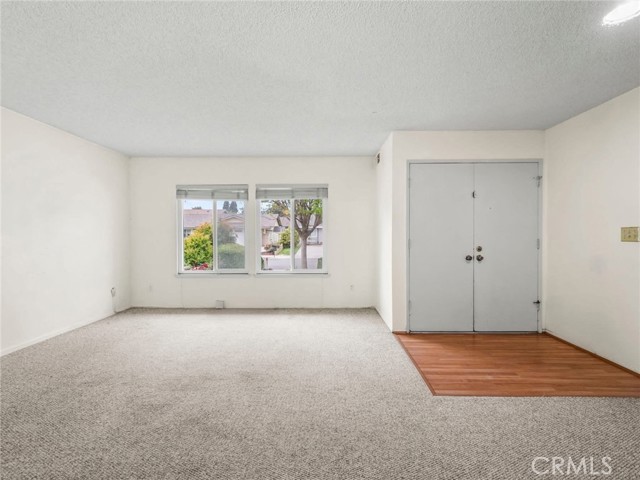 25582 Old Course Way, Valencia CA: https://media.crmls.org/medias/dd22d939-8138-4751-a0e4-bd698c3927ef.jpg