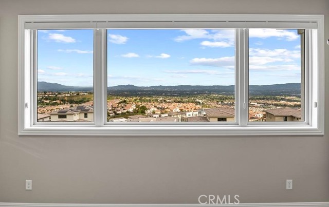 20150 W Marlow Lane, Porter Ranch CA: https://media.crmls.org/medias/dd236d89-9c22-42fe-a53b-aa424177c19b.jpg