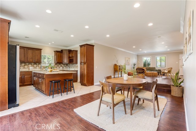 Detail Gallery Image 8 of 21 For 17434 Tiara St, Encino,  CA 91316 - 3 Beds | 2 Baths