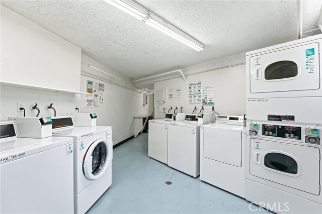 Detail Gallery Image 44 of 70 For 383 Bay Shore #203,  Long Beach,  CA 90803 - 2 Beds | 2 Baths