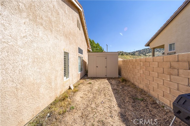 Detail Gallery Image 33 of 40 For 1745 Date Palm Dr, Palmdale,  CA 93551 - 4 Beds | 2 Baths